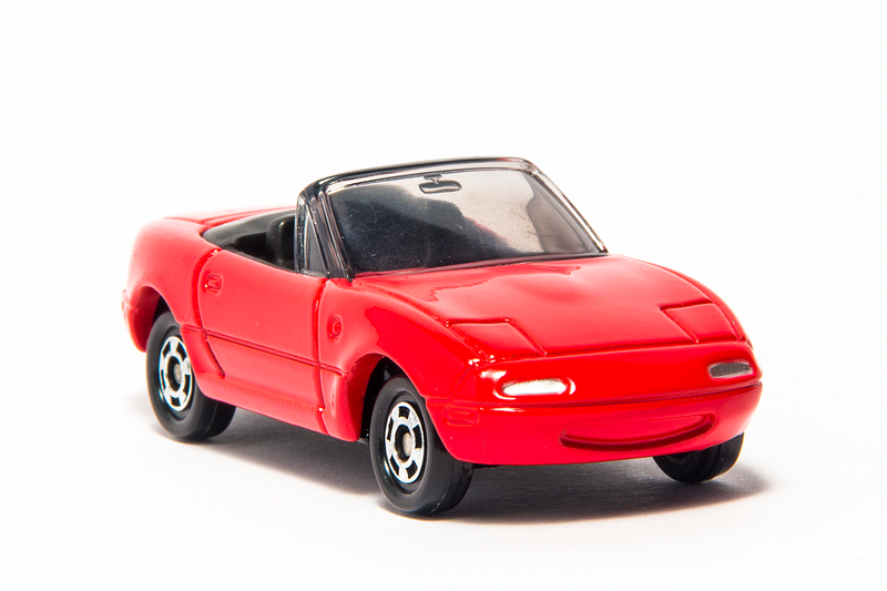 Illustration for article titled 25 years of this Happy Little Roadster